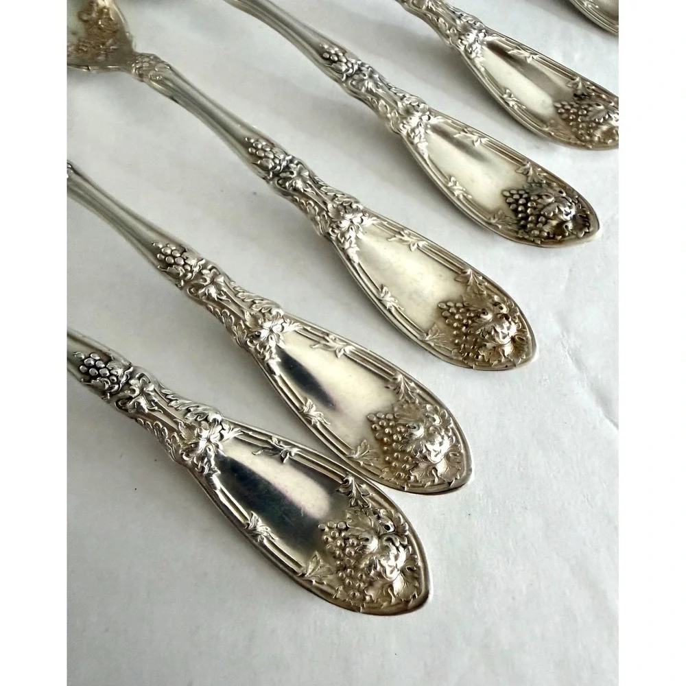 6 Silver Plated 1908 Rogers La Vigne Grapefruit Spoons